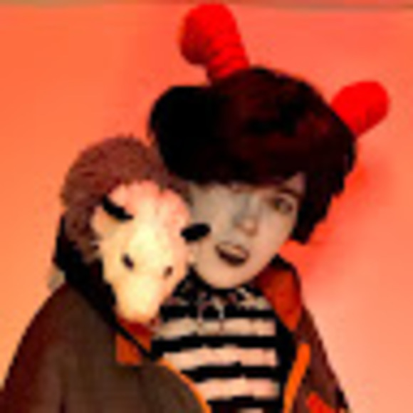 Meet your Posher, Lucy - Picture 1 of 1